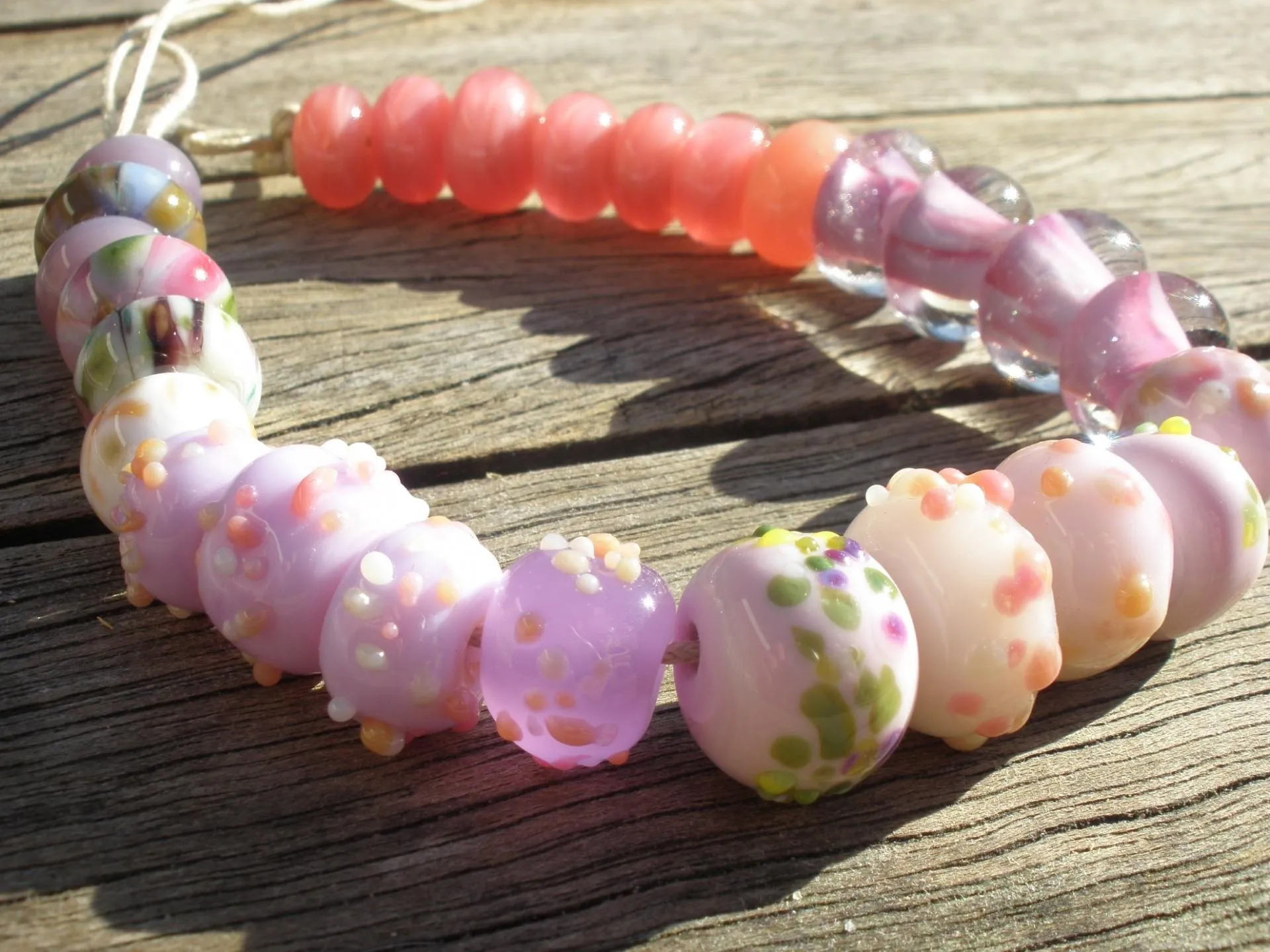 Ketting met kleurrijke glaskralen, diver-stijl