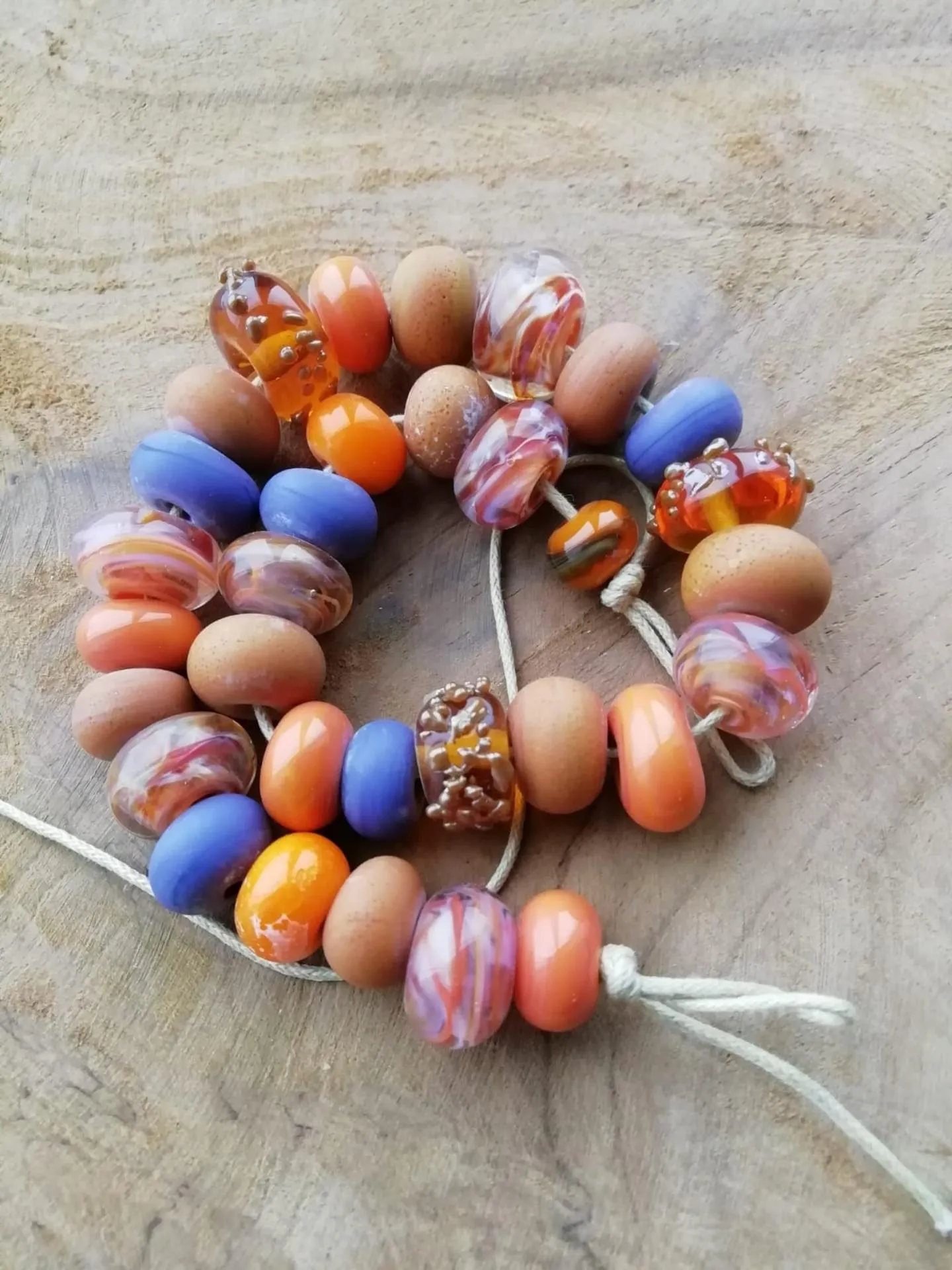 Ketting met matte en gladde glaskralen